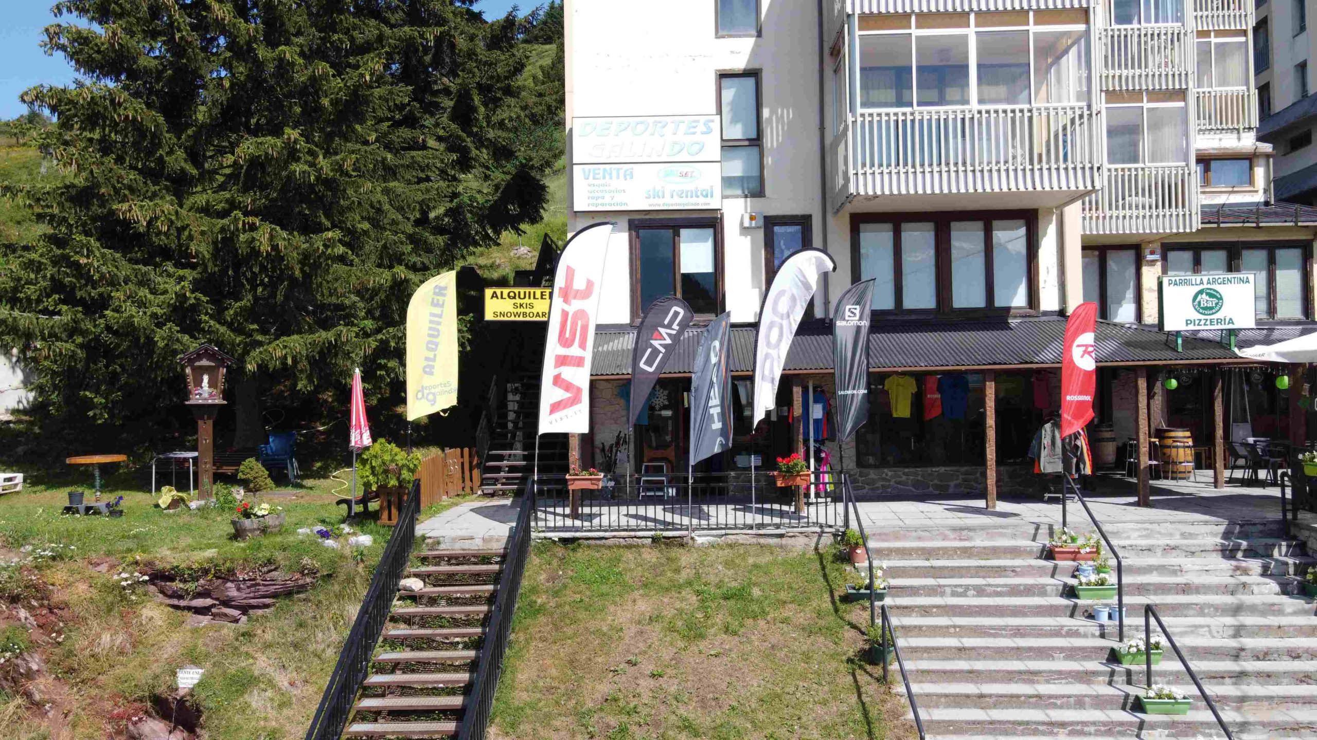 57F40A7331A65B4EB12AEC82C04BAA45-compressed